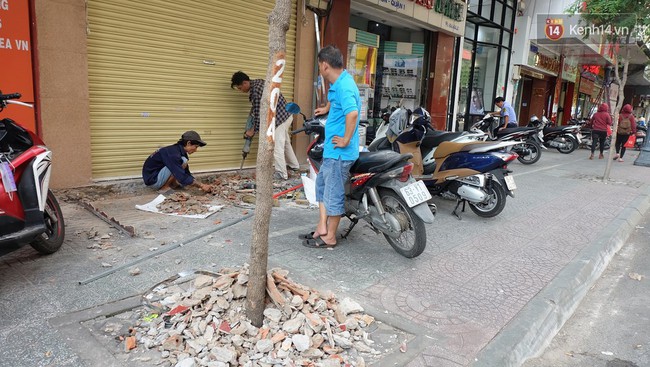 Người Sài Gòn nói gì khi vỉa hè ở trung tâm quận 1 đã được giành lại sau 7 ngày ra quân quyết liệt - Ảnh 4.