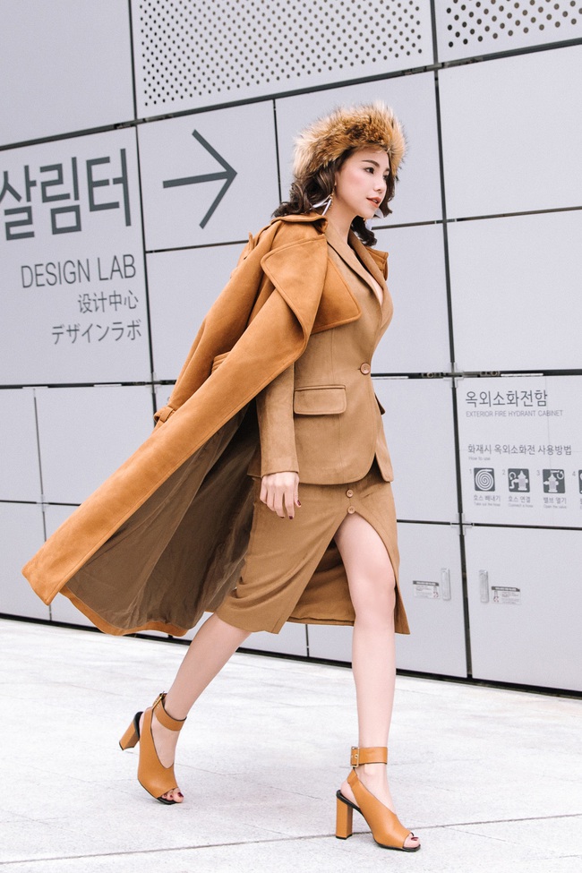 Seoul Fashion Week: Phí Phương Anh chơi lớn với set đồ Chanel đến 400 triệu đồng! - Ảnh 11.