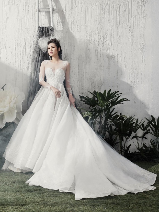 Á hậu Tú Anh đẹp thuần khiết trong BST váy cưới 2017 của Hacchic Bridal - Ảnh 7.