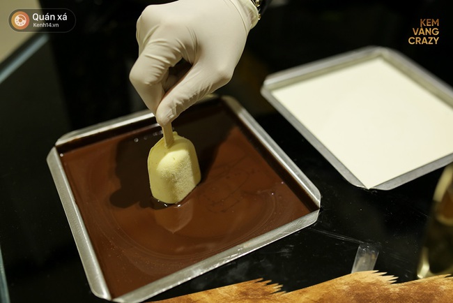 Kem vani, kem chocolate là xưa rồi, giờ người ta ăn kem với vàng 24k và mì tôm, ớt bột cơ! - Ảnh 10. Kem vani, kem chocolate là xưa rồi, giờ người ta ăn kem với vàng 24k và mì tôm, ớt bột cơ! - Ảnh 10.
