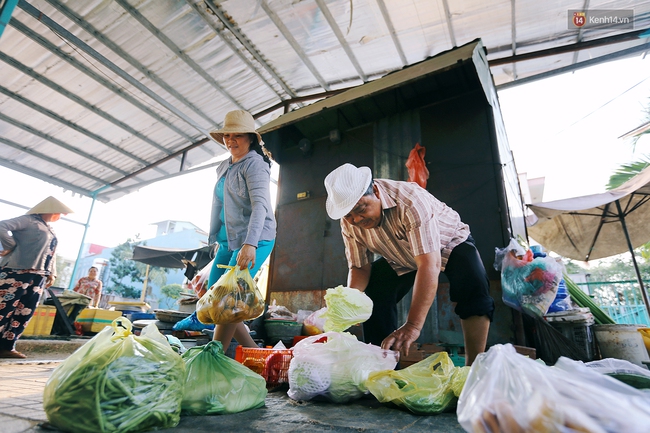 Chuyện ông Năm Hấp lấy đất nhà mình mở chợ cho người bán hàng rong ở Sài Gòn - Ảnh 7.