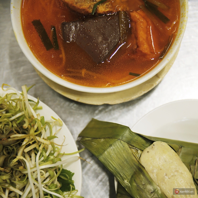 Một lần đi ăn thử bún riêu Bến Thành – món tủ của nhiều người nổi tiếng ở Sài Gòn - Ảnh 5.