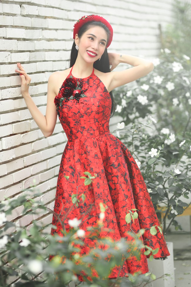 "Bà mẹ một con" Thủy Tiên đẹp không thể rời mắt trong single mừng Xuân "Bà mẹ một con" Thủy Tiên đẹp không thể rời mắt trong single mừng Xuân