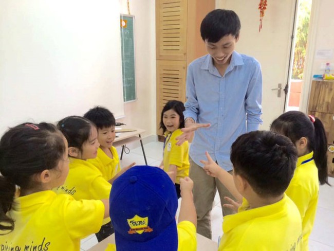 9X Việt đoạt 2 huy chương vàng Olympic Toán bị 5 đại học Mỹ từ chối - Ảnh 2. 9X Việt đoạt 2 huy chương vàng Olympic Toán bị 5 đại học Mỹ từ chối - Ảnh 2.