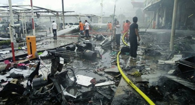 Nổ bom kép tại siêu thị ở Nam Thái Lan, nhiều người bị thương - Ảnh 1.