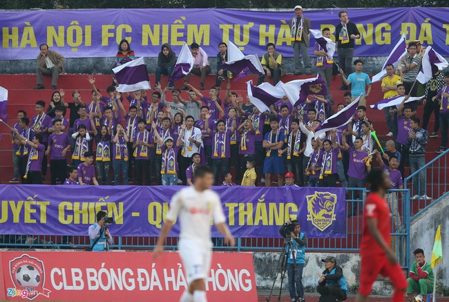 Trọng tài V.League bị uy hiếp ở Lạch Tray - Ảnh 8.