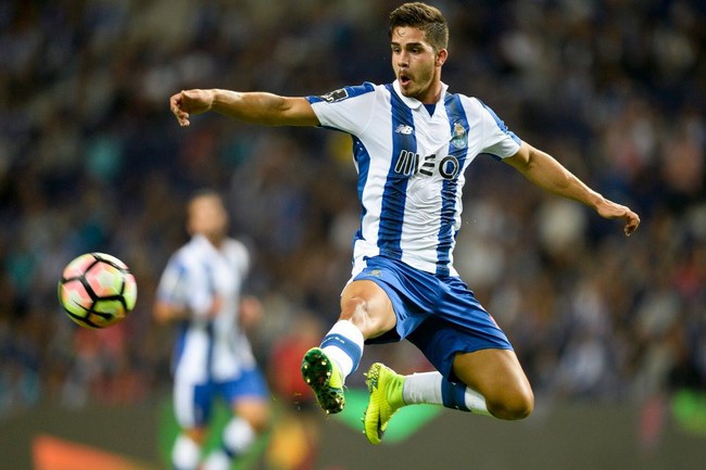 Ronaldo sa sút nghiêm trọng ở Champions League mùa này - Ảnh 9.