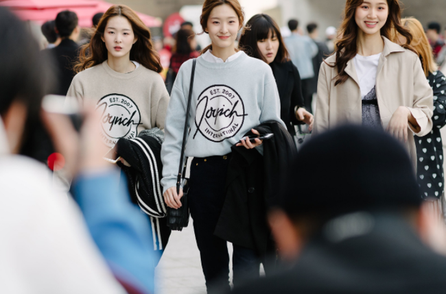 Seoul Fashion Week: nơi duy nhất mà street style phái mạnh trưng trổ đè bẹp cả cánh chị em! - Ảnh 21.