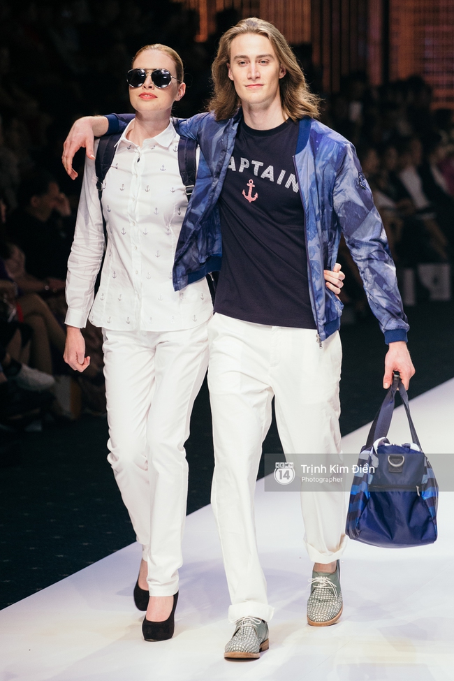 Thanh Hằng đặt cái kết hoàn hảo cho VIFW, Lê Thúy bất ngờ catwalk trong show Lê Thanh Hòa - Ảnh 36. Thanh Hằng đặt cái kết hoàn hảo cho VIFW, Lê Thúy bất ngờ catwalk trong show Lê Thanh Hòa - Ảnh 36.