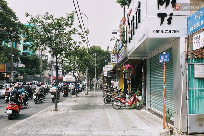 Đường phố rộng thênh thang cho người đi bộ ở Sài Gòn sau chiến dịch giành lại vỉa hè - Ảnh 7.