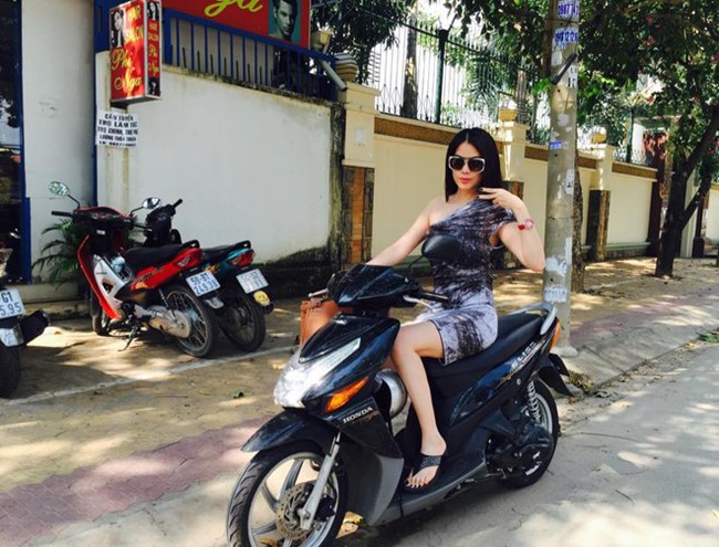 Sau sự hào nhoáng bên ngoài của showbiz, vẫn có những khoảnh khắc sao Việt giản dị đến khó tin! - Ảnh 10. Sau sự hào nhoáng bên ngoài của showbiz, vẫn có những khoảnh khắc sao Việt giản dị đến khó tin! - Ảnh 10.