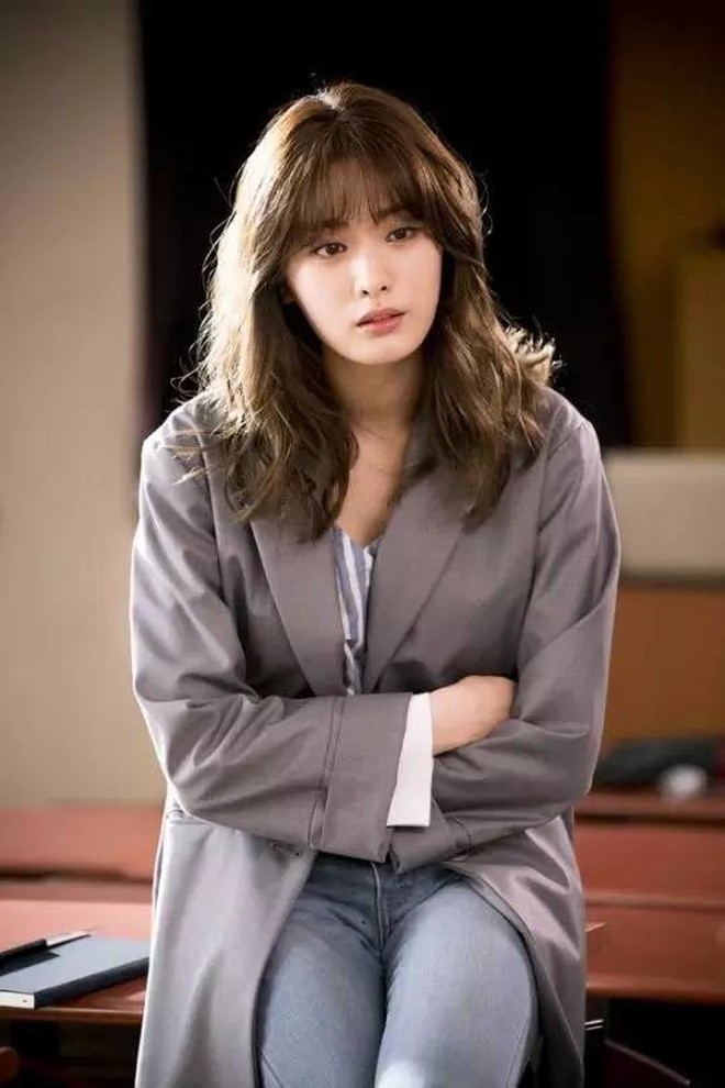 Người yêu mới của Park Hae Jin cực xinh và giỏi nhưng... chưa hẳn là nữ chính - Ảnh 2.