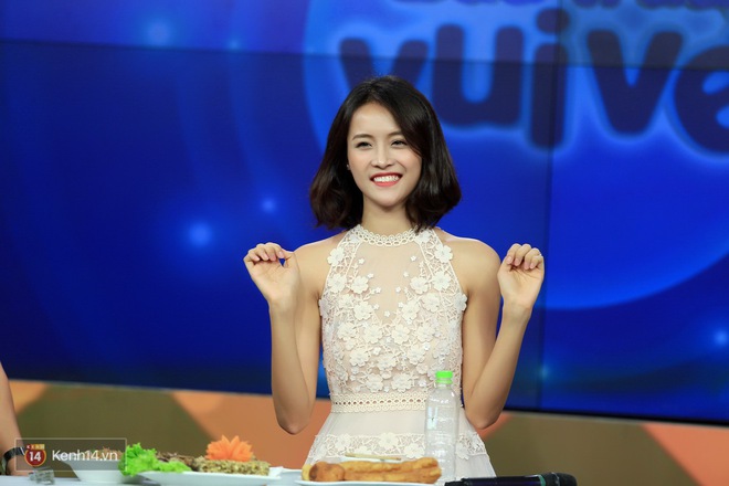 Xuất hiện xinh đẹp như công chúa, Trương Mỹ Nhân gây chú ý khi tiết lộ mẫu hình bạn trai lý tưởng - Ảnh 5. Xuất hiện xinh đẹp như công chúa, Trương Mỹ Nhân gây chú ý khi tiết lộ mẫu hình bạn trai lý tưởng - Ảnh 5.