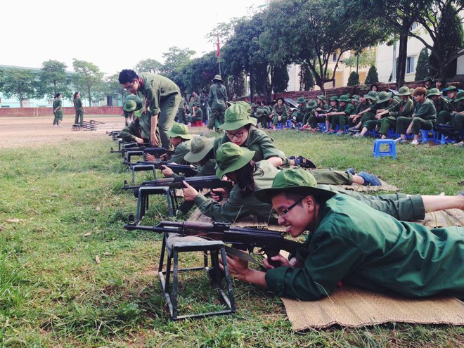 M&#249;a h&#232; năm ấy ch&#250;ng ta c&#249;ng sống c&#249;ng chơi: Khoảng thời gian đ&#225;ng nhớ nhất của sinh vi&#234;n ch&#237;nh l&#224; kh&#243;a học Qu&#226;n sự! - Ảnh 13.