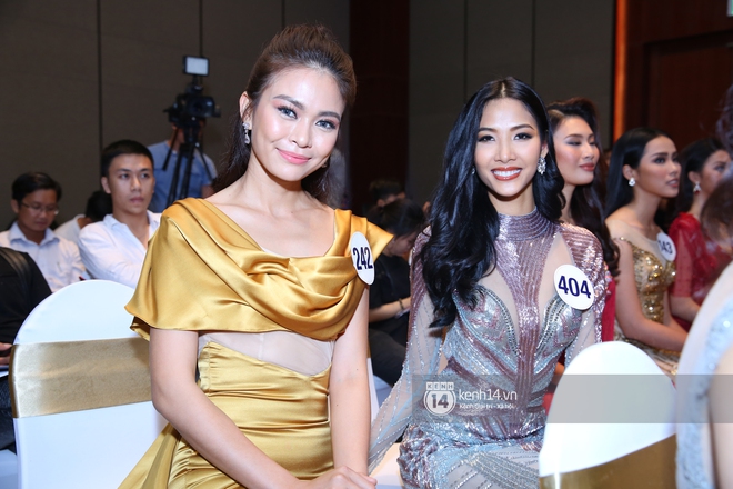Thật bất ngờ, Hoàng Thùy không phải là thí sinh được nhắn tin bình chọn nhiều nhất Hoa hậu Hoàn vũ VN - Ảnh 1. Thật bất ngờ, Hoàng Thùy không phải là thí sinh được nhắn tin bình chọn nhiều nhất Hoa hậu Hoàn vũ VN - Ảnh 1.