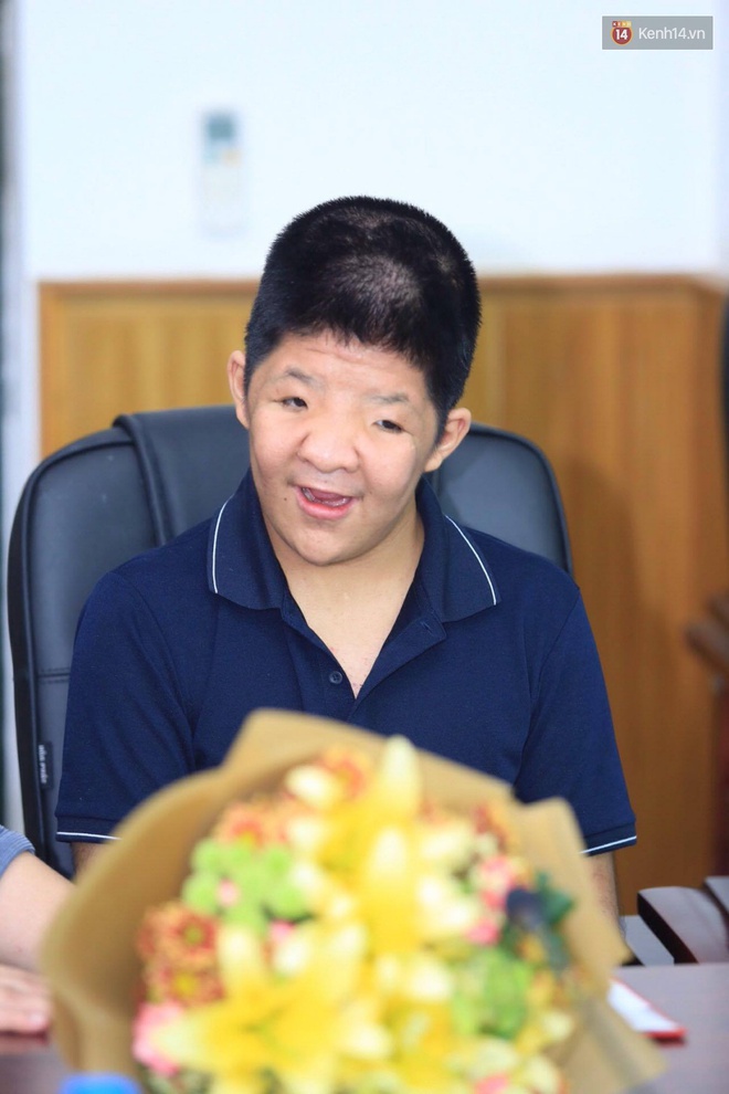 Học viện Âm nhạc Quốc gia Việt Nam trao tặng học bổng 2 năm cho con trai Quốc Tuấn - Ảnh 4. Học viện Âm nhạc Quốc gia Việt Nam trao tặng học bổng 2 năm cho con trai Quốc Tuấn - Ảnh 4.