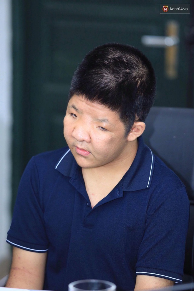 Học viện Âm nhạc Quốc gia Việt Nam trao tặng học bổng 2 năm cho con trai Quốc Tuấn - Ảnh 8. Học viện Âm nhạc Quốc gia Việt Nam trao tặng học bổng 2 năm cho con trai Quốc Tuấn - Ảnh 8.
