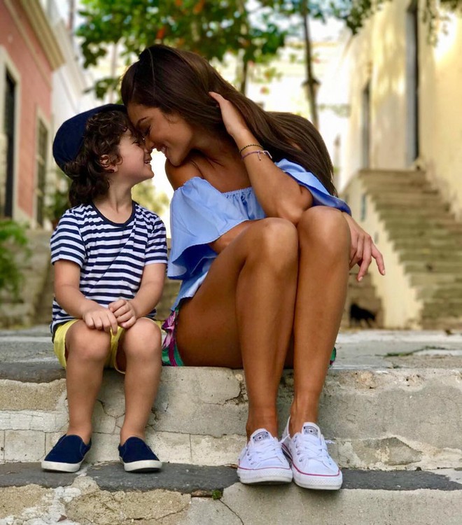Mỹ nhân đóng MV Despacito chính là Hoa hậu Hoàn vũ 2006 cực xinh đẹp và nóng bỏng! - Ảnh 12. Mỹ nhân đóng MV Despacito chính là Hoa hậu Hoàn vũ 2006 cực xinh đẹp và nóng bỏng! - Ảnh 12.