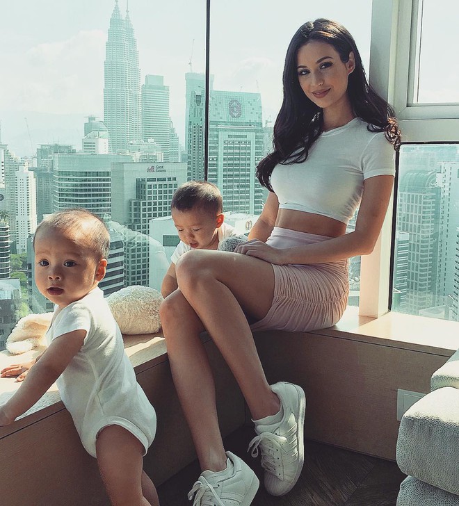 Bà mẹ bỉm sữa Singapore gây bão Facebook vì vẻ đẹp quá gợi cảm- Ảnh 3.