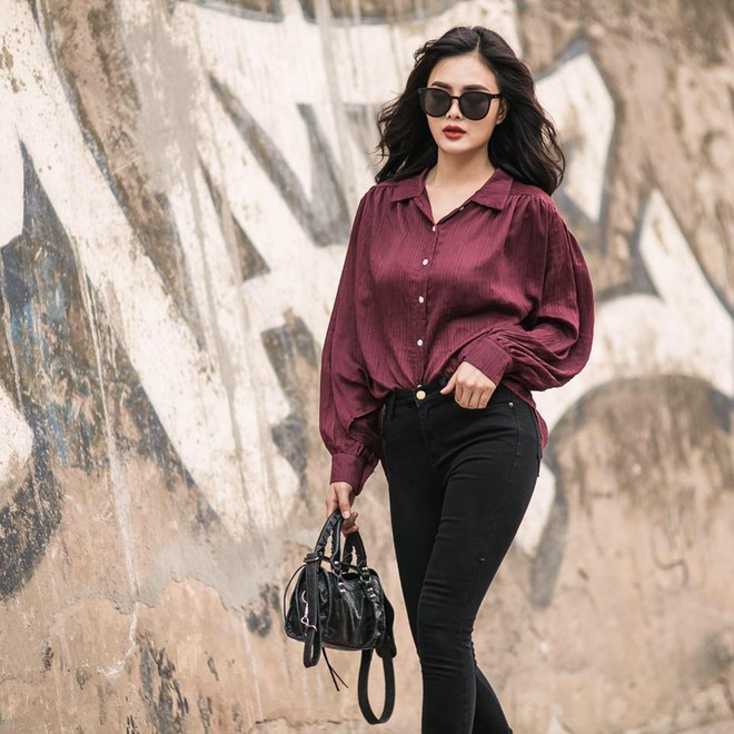 Xinh đẹp và sexy, 2 nữ PG trong đoạn clip hot nhất MXH hôm nay là ai? - Ảnh 6. Xinh đẹp và sexy, 2 nữ PG trong đoạn clip hot nhất MXH hôm nay là ai? - Ảnh 6.