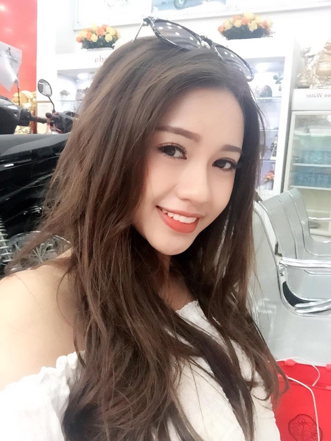 Xinh đẹp và sexy, 2 nữ PG trong đoạn clip hot nhất MXH hôm nay là ai? - Ảnh 10. Xinh đẹp và sexy, 2 nữ PG trong đoạn clip hot nhất MXH hôm nay là ai? - Ảnh 10.