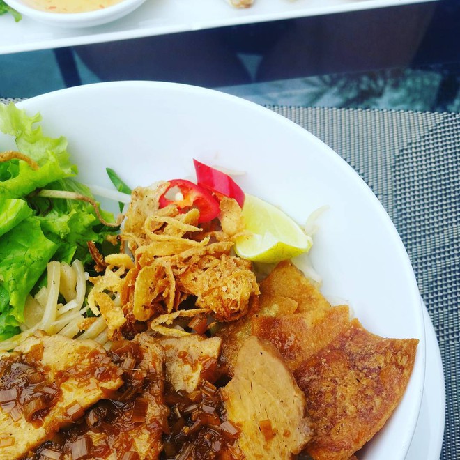 10 món ăn đường phố Việt Nam được CNN hết lời khen ngợi - Ảnh 16.