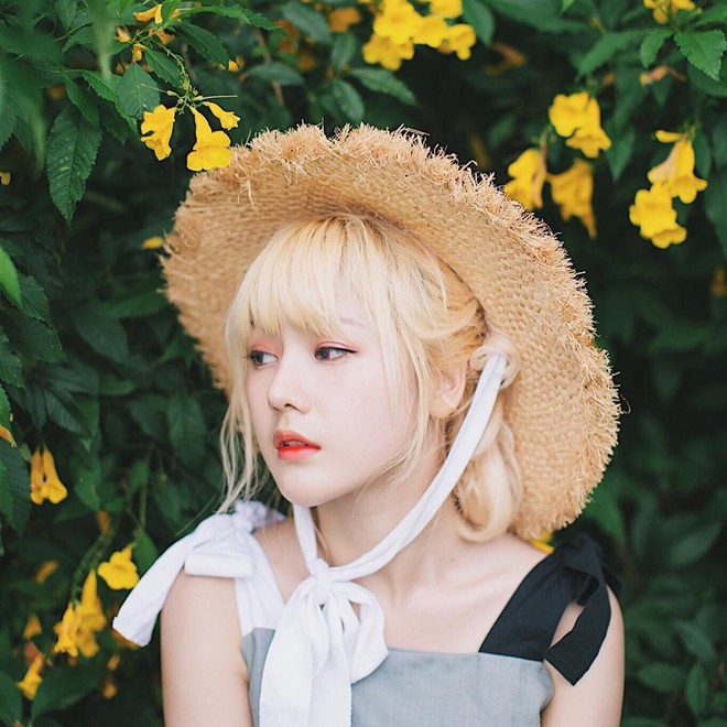 Lộ ảnh trong quá khứ, hot girl má phính nổi tiếng Thái Lan bị nghi đã PTTM - Ảnh 1. Lộ ảnh trong quá khứ, hot girl má phính nổi tiếng Thái Lan bị nghi đã PTTM - Ảnh 1.