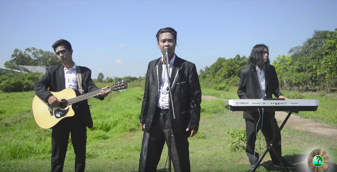 Lạc trôi qua màn cover của Tài Smile và những người bạn - chỉ 2 chữ thôi: Xuất sắc! - Ảnh 3. Lạc trôi qua màn cover của Tài Smile và những người bạn - chỉ 2 chữ thôi: Xuất sắc! - Ảnh 3.