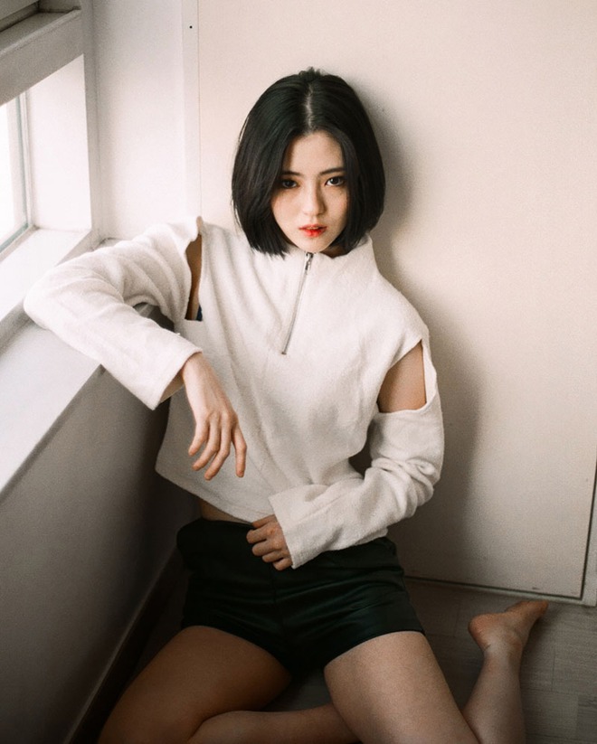 Vẻ ngoài vừa ngọt ngào, vừa cá tính của cô bạn Hàn Quốc từng góp mặt trong MV Tell Me What To Do (SHINee) - Ảnh 13.