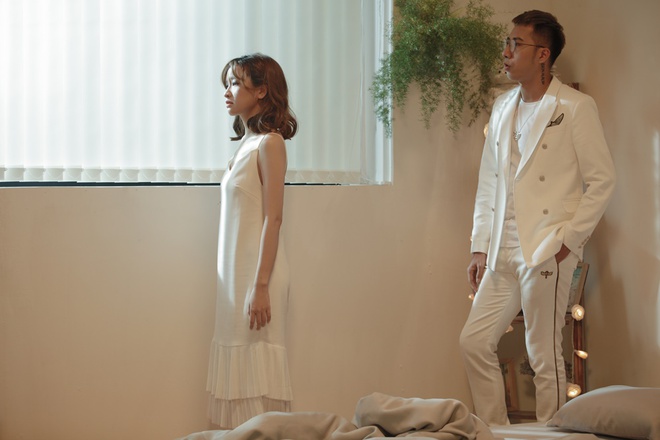 Sau hit Yêu là tha thu, Only C ra mắt MV kể về chuyện tình bị ngăn cách bởi cái chết - Ảnh 5. Sau hit Yêu là tha thu, Only C ra mắt MV kể về chuyện tình bị ngăn cách bởi cái chết - Ảnh 5.