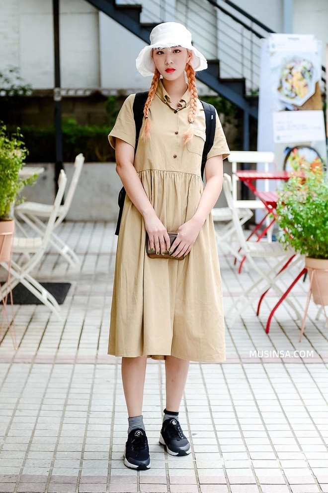 Street style Hàn Quốc cứ chất lừ như thế này bảo sao bạn trẻ nào cũng muốn bắt chước - Ảnh 3. Street style Hàn Quốc cứ chất lừ như thế này bảo sao bạn trẻ nào cũng muốn bắt chước - Ảnh 3.