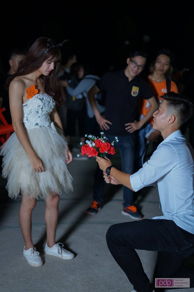 Không tin được cô gái xinh đẹp này là do nam sinh ĐH FPT đóng giả! - Ảnh 3. Không tin được cô gái xinh đẹp này là do nam sinh ĐH FPT đóng giả! - Ảnh 3.