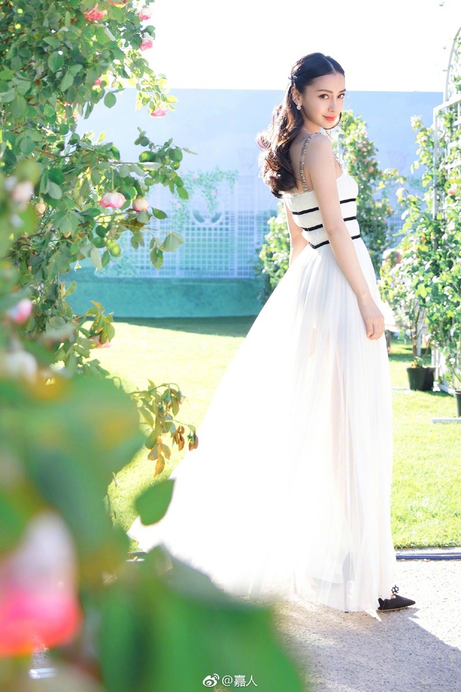 Ảnh không photoshop của Angela Baby qua ống kính nhiếp ảnh gia ngoại quốc: Đẹp hơn cả ảnh đã sửa - Ảnh 15. Ảnh không photoshop của Angela Baby qua ống kính nhiếp ảnh gia ngoại quốc: Đẹp hơn cả ảnh đã sửa - Ảnh 15.