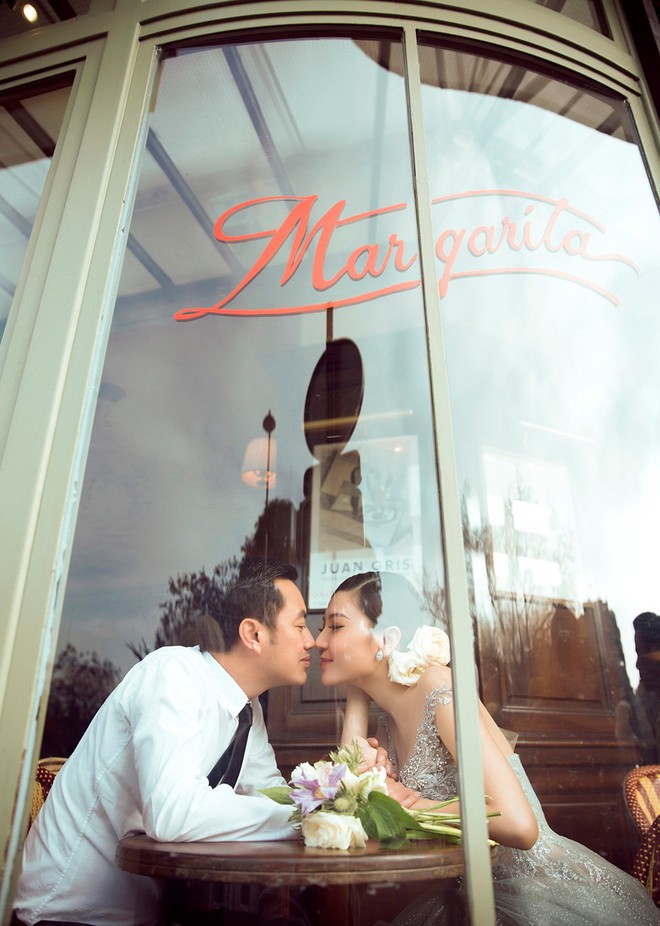 Hé lộ thiệp mời đám cưới của Nữ hoàng sắc đẹp Ngọc Duyên và chồng tỷ phú hơn 18 tuổi - Ảnh 3.