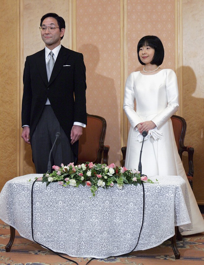 Cuộc sống sau khi từ bỏ địa vị Hoàng gia để kết hôn với chàng trai thường dân của Công chúa Nhật - Ảnh 2