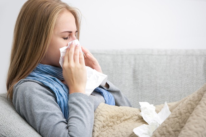 Để tóc ướt đi ngủ, bạn có nguy cơ đối mặt với 5 vấn đề sức khỏe sau - Ảnh 4. Để tóc ướt đi ngủ, bạn có nguy cơ đối mặt với 5 vấn đề sức khỏe sau - Ảnh 4.