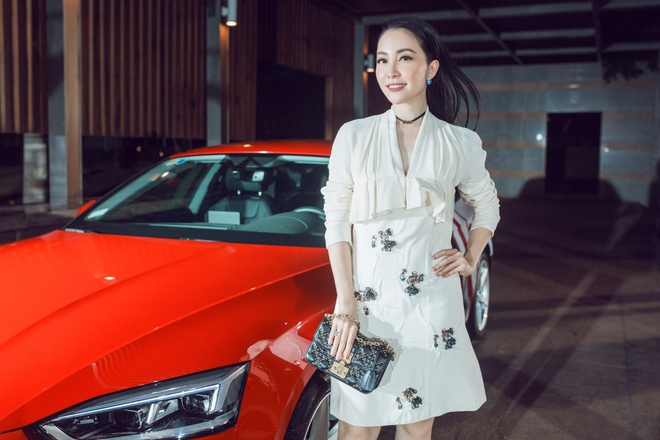 Thanh Hằng khoe vai trần, rạng rỡ đọ sắc cùng Đông Nhi tại sự kiện - Ảnh 5. Thanh Hằng khoe vai trần, rạng rỡ đọ sắc cùng Đông Nhi tại sự kiện - Ảnh 5.