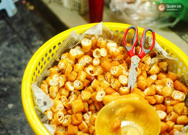 Quán cháo sườn đắt đỏ nhưng lúc nào cũng đông khách bất kể ngày nóng hay lạnh - Ảnh 5. Quán cháo sườn đắt đỏ nhưng lúc nào cũng đông khách bất kể ngày nóng hay lạnh - Ảnh 5.