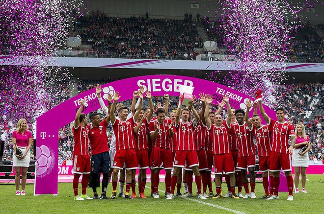 Tân binh James Rodriguez giúp Bayern bảo vệ thành công Telekom Cup - Ảnh 14. Tân binh James Rodriguez giúp Bayern bảo vệ thành công Telekom Cup - Ảnh 14.