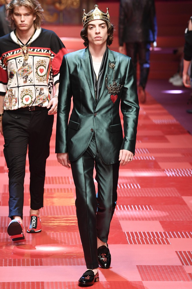 Sàn diễn Dolce&Gabbana thành Đại hội mỹ nam, nổi nhất là Mario Maurer và Vương Tuấn Khải! - Ảnh 13.