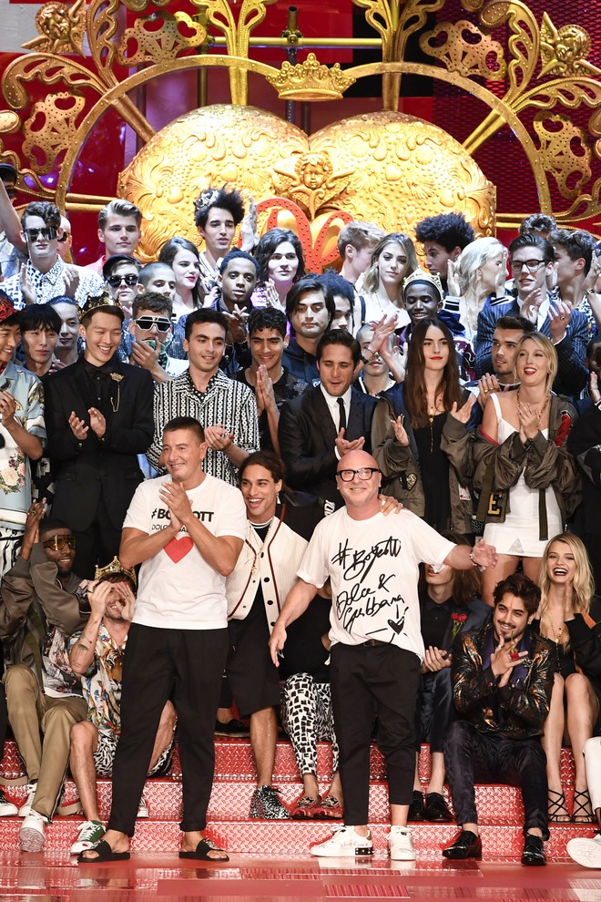 Sàn diễn Dolce&Gabbana thành Đại hội mỹ nam, nổi nhất là Mario Maurer và Vương Tuấn Khải! - Ảnh 17.