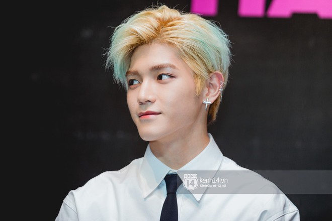 Mỹ nam Taeyong tiết lộ muốn ở lại Việt Nam, NCT 127 đồng loạt tỏ tình Anh yêu em với fan tại họp báo ở Hà Nội - Ảnh 14. Mỹ nam Taeyong tiết lộ muốn ở lại Việt Nam, NCT 127 đồng loạt tỏ tình Anh yêu em với fan tại họp báo ở Hà Nội - Ảnh 14.