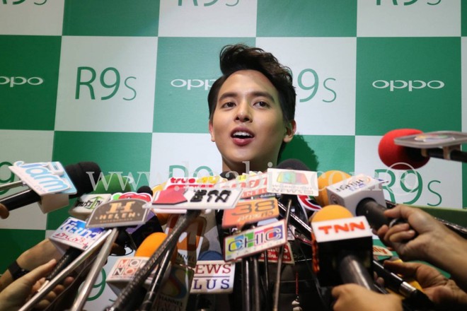 Hoàng tử nụ cười Thái James Jirayu dính tin đồn hẹn hò đồng tính vì lộ ảnh thân mật với đàn anh - Ảnh 6.