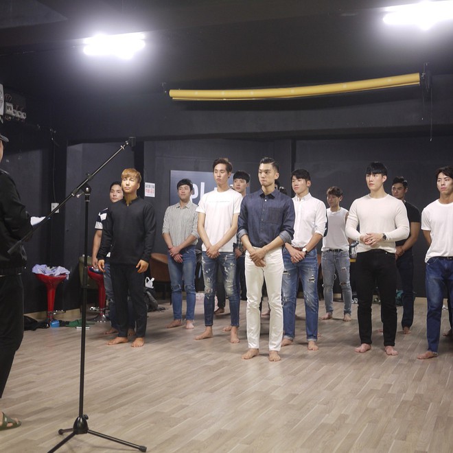 Nhan sắc thật của dàn thí sinh Nam Vương Hàn Quốc gây bão: Hoàn toàn có thể làm bạn ngã ngửa! - Ảnh 9. Nhan sắc thật của dàn thí sinh Nam Vương Hàn Quốc gây bão: Hoàn toàn có thể làm bạn ngã ngửa! - Ảnh 9.