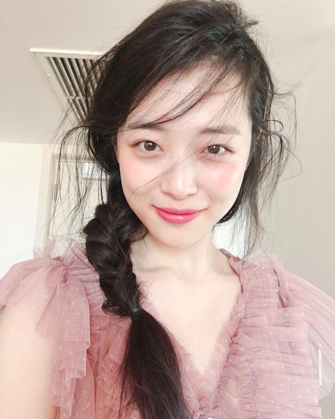 sulli-8-1498916683472.jpg