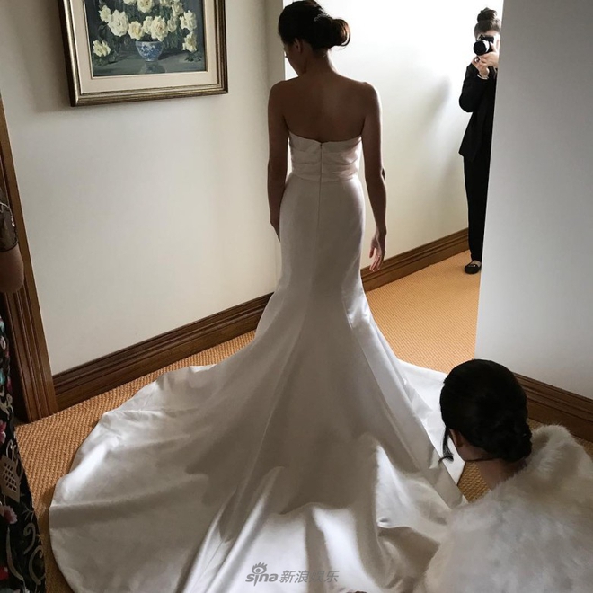Á hậu Hồng Kông lên xe hoa với chồng hơn 25 tuổi - Ảnh 2. Á hậu Hồng Kông lên xe hoa với chồng hơn 25 tuổi - Ảnh 2.