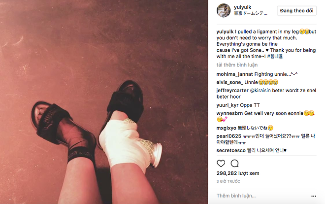 SNSD vừa tuyên bố trở lại, Yuri đã đột ngột bị thương phải băng ở chân - Ảnh 1. SNSD vừa tuyên bố trở lại, Yuri đã đột ngột bị thương phải băng ở chân - Ảnh 1.
