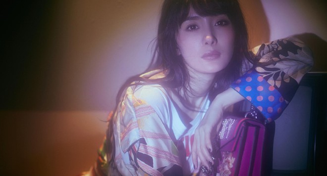 Dương Mịch khoe nhan sắc đẹp ảo diệu trên tạp chí - Ảnh 7.