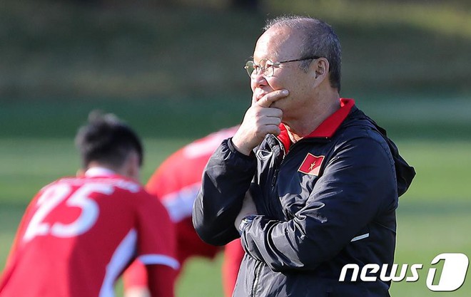 HLV Park Hang-seo và 50 sắc thái trên sân tập đội tuyển Việt Nam tại Hàn Quốc - Ảnh 3.