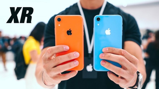 iPhone XR bán nhanh như vé concert, sạch tới nỗi không còn hàng giao ngay cho khách order - Ảnh 1.